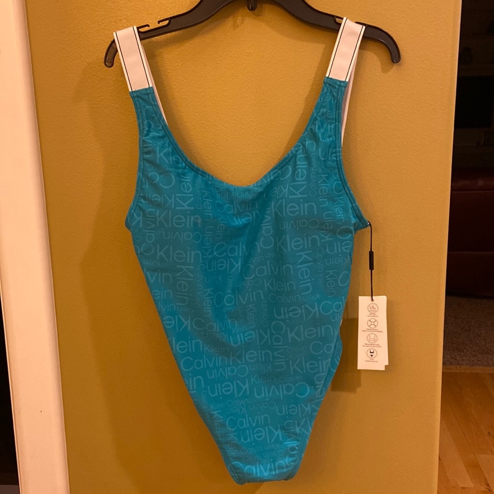NWT CALVIN KLEIN WOMEN’S ONE PIECE SWIMSUIT